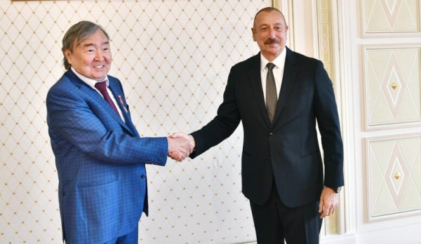 İlham Əliyev Oljas Süleymenovu qəbul etdi